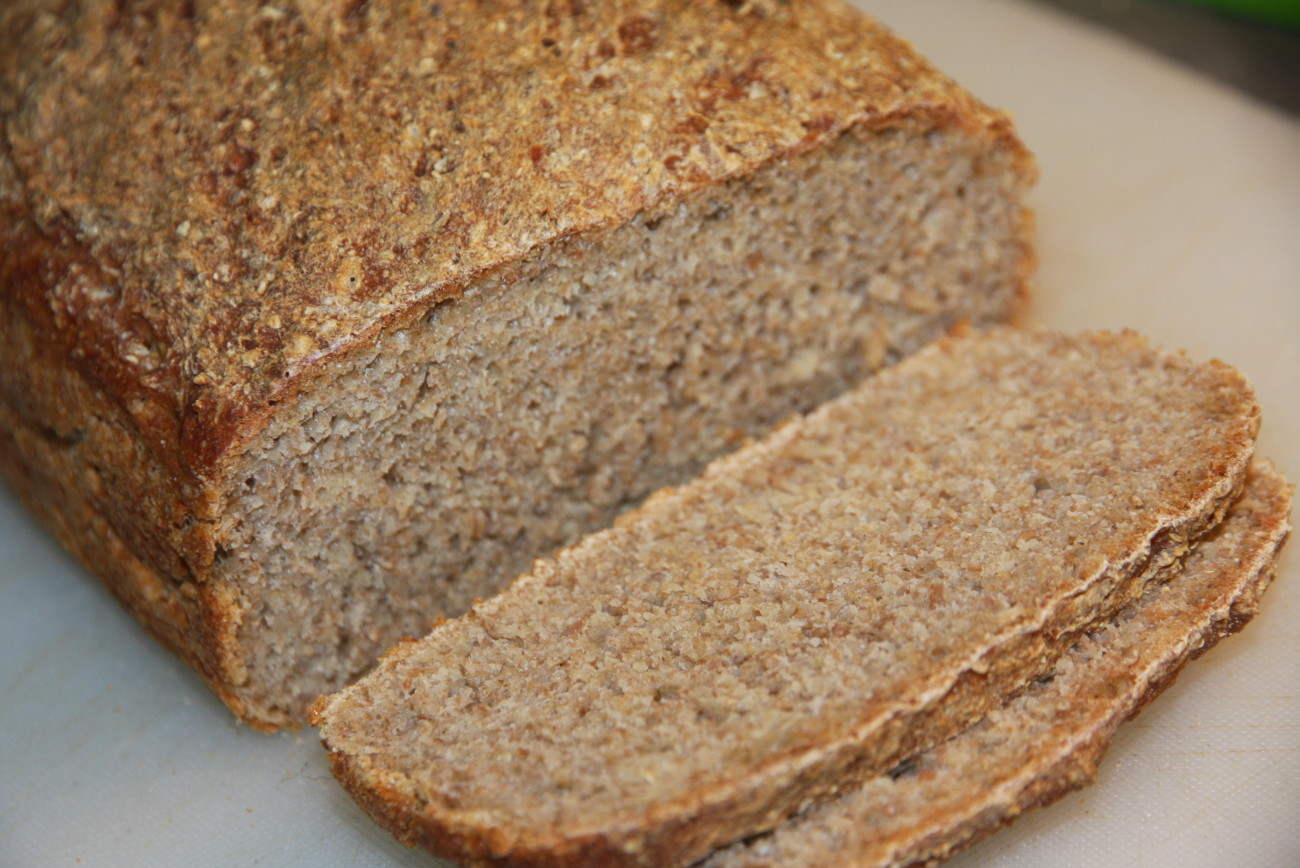 Enkelt eltefritt brød